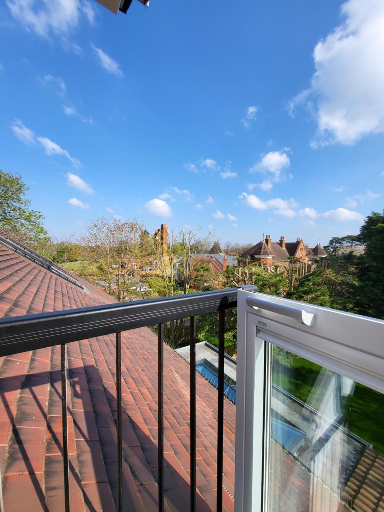 Sands House - Luxury Modern Studios With Secure Parking In Epsom, Surrey 客房 照片
