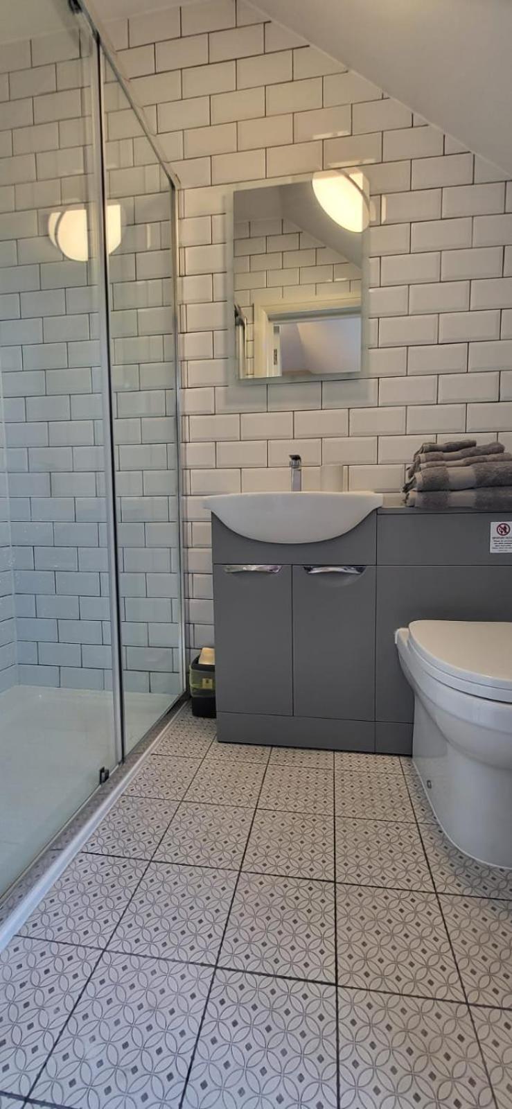 Sands House - Luxury Modern Studios With Secure Parking In Epsom, Surrey 客房 照片